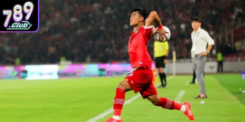 Kèo Ném Biên - Cách Đọc Chuẩn Và Chiến Thuật Soi Kèo 3 Đánh giá vai trò hậu vệ đường biên